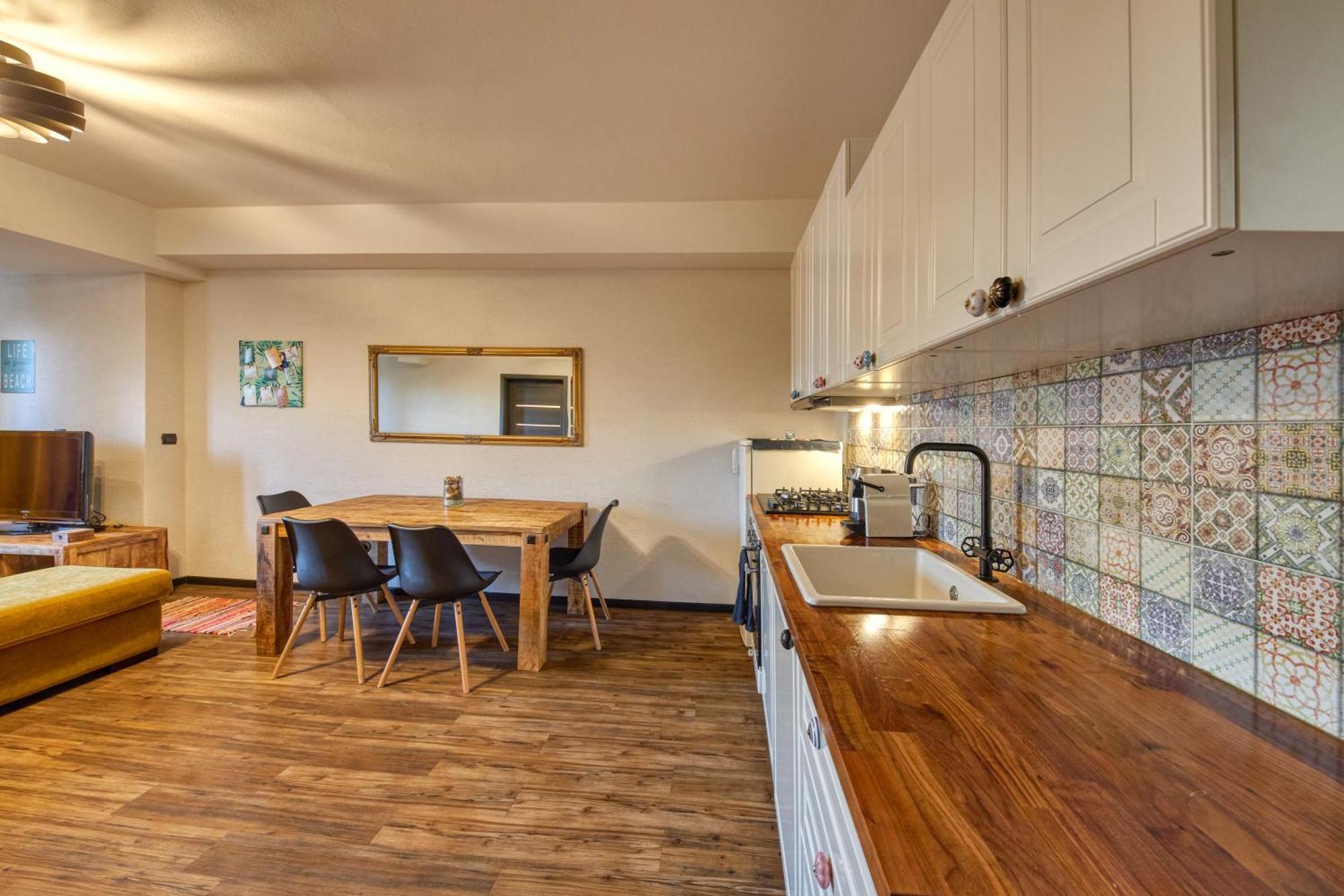 Mahalo Apartment براتسيلافا المظهر الخارجي الصورة
